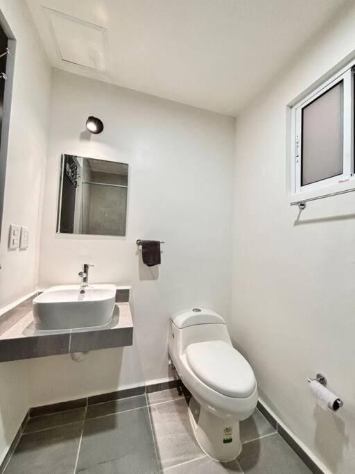 New 3 Bedroom Cozy In